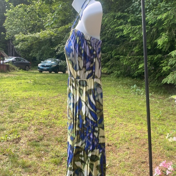 New York & Company Woman’s Sz. XS Summer Floral Summer Maxi Dress - Picture 4 of 9